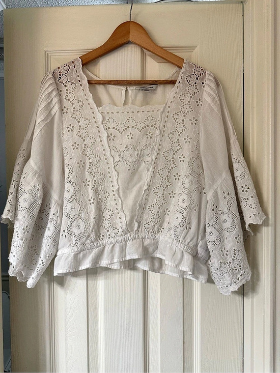 American Eagle Outfitters Tops - American Eagle White Eyelet Blouse Size Large Like New